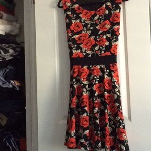 NWT - Mela London XL floral dress